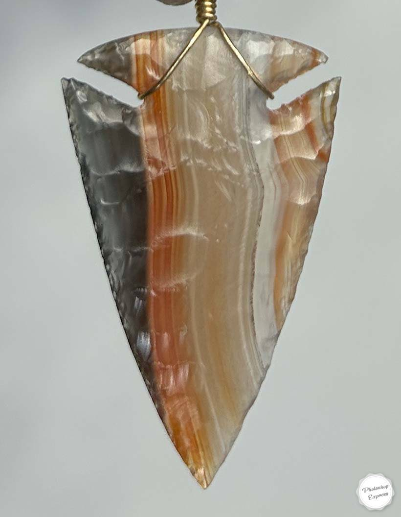 Banded Beauty Arrowhead Necklace - Image 3